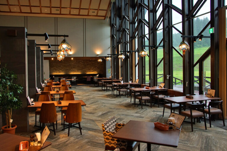 【連泊】肉好きも大満足♪焼きたての「国産牛の極厚ローストビーフ」が食べ放題！【夕朝食付き】